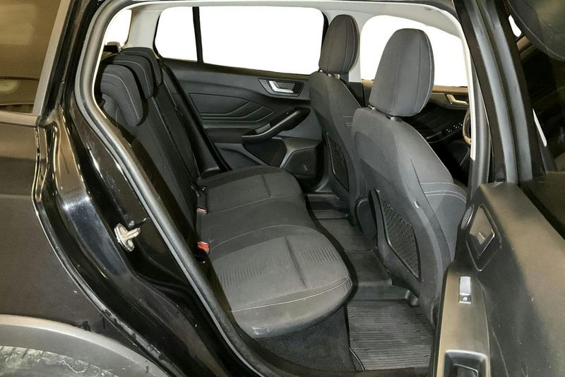 Ford Focus bild 8