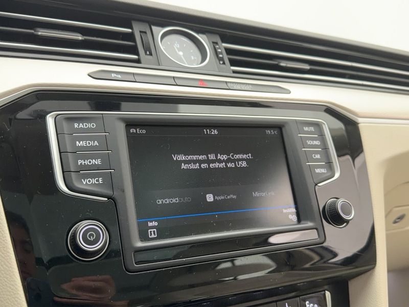 Volkswagen Passat bild 22