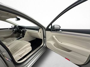 Volkswagen Passat bild 16