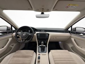 Volkswagen Passat bild 13