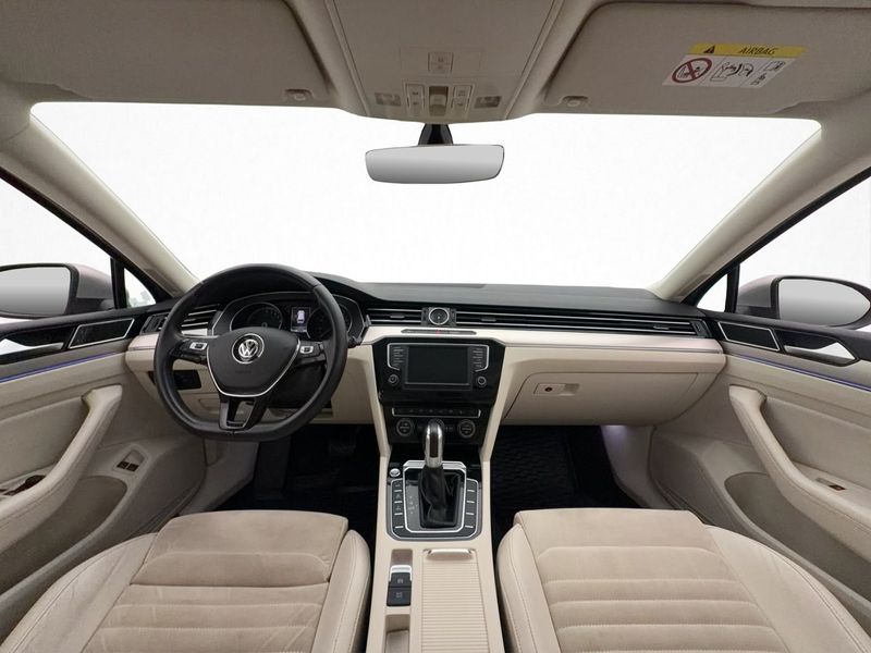 Volkswagen Passat bild 13
