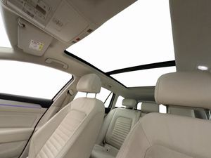 Volkswagen Passat bild 18
