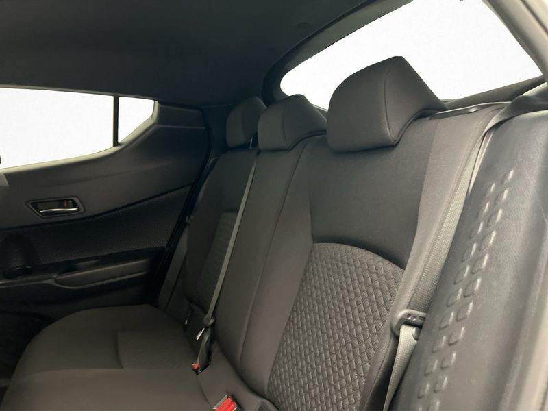Toyota C-HR bild 15