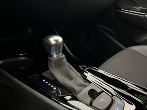 Toyota C-HR bild 24
