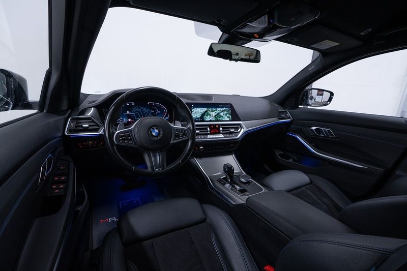 BMW 330 bild 11