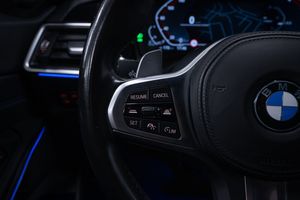 BMW 330 bild 14