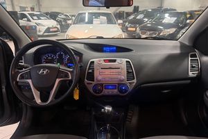 Hyundai i20 bild 15