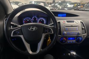Hyundai i20 bild 16