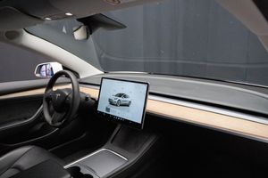 Tesla Model 3 bild 16