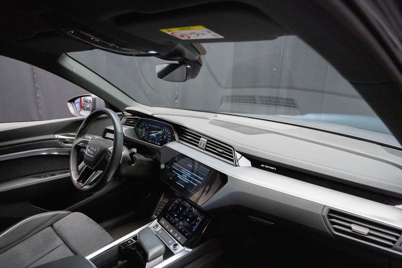 Audi Q8 e-tron bild 15
