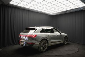 Audi Q8 e-tron bild 7