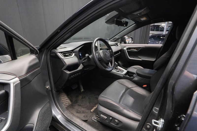 Toyota RAV4 bild 11