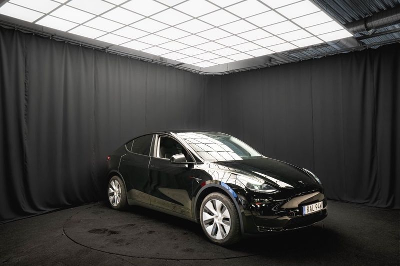 Tesla Model Y bild 5