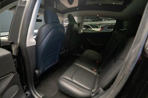Tesla Model Y bild 20