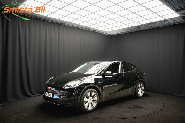 Tesla Model Y Standard Range DRAG PANO MOMS LÄDER BATTERITESTAD - 2023