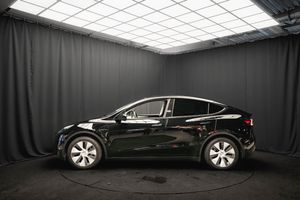 Tesla Model Y bild 10
