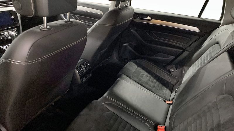 Volkswagen Passat bild 11