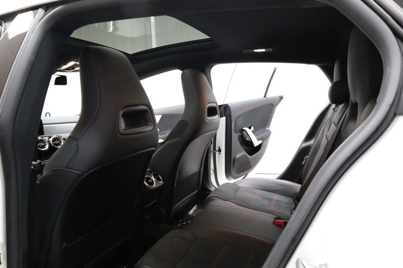 Mercedes CLA250 bild 17