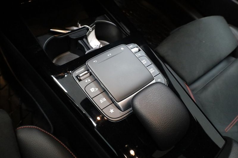 Mercedes CLA250 bild 23