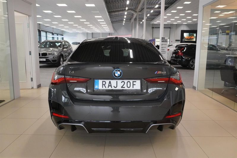 BMW i4 bild 6