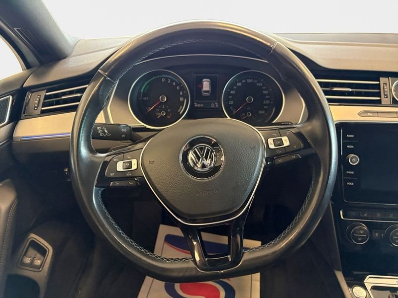Volkswagen Passat bild 5