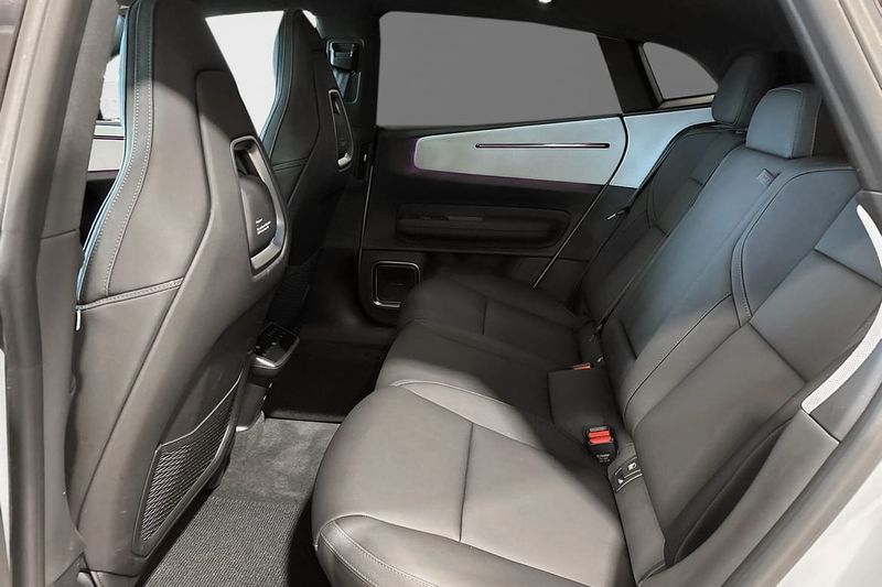 Polestar 4 bild 12