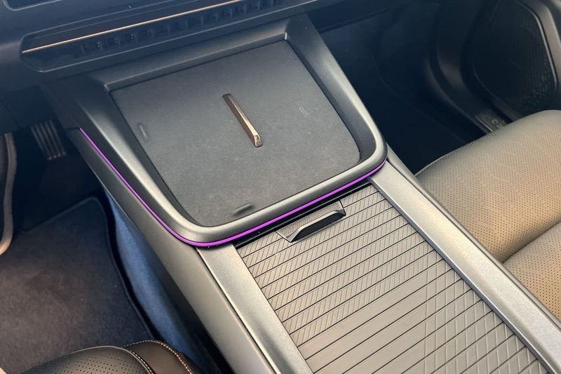 Lynk & Co 08 bild 21