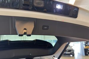 Lynk & Co 08 bild 13