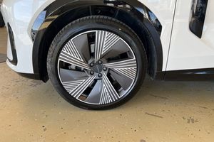 Lynk & Co 08 bild 11