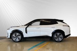 Lynk & Co 08 bild 2