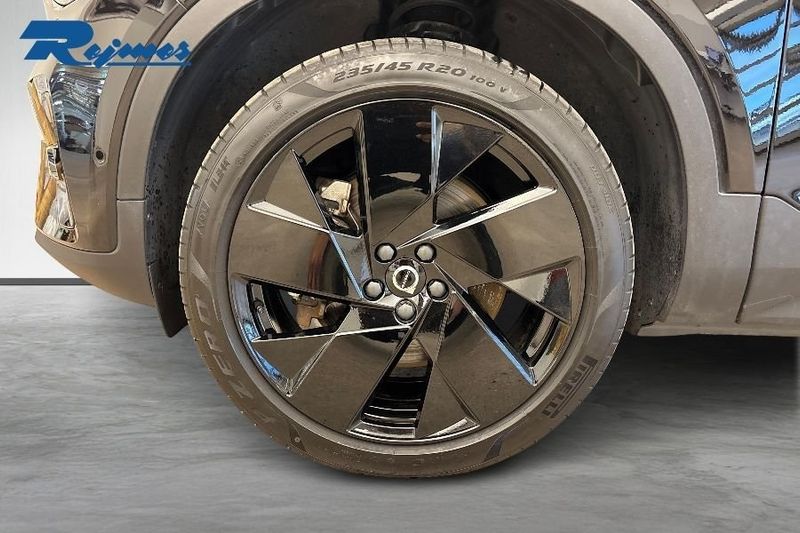 Volvo EX40 bild 9