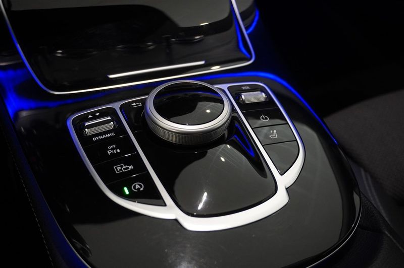 Mercedes E220 bild 9