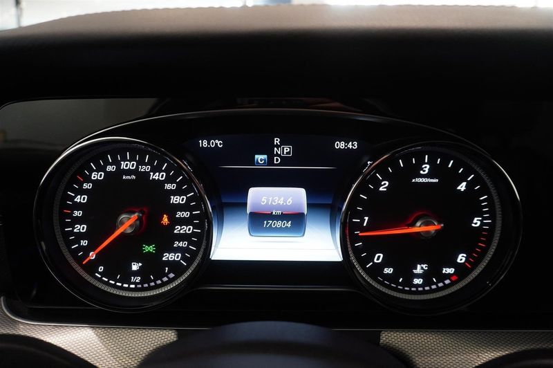 Mercedes E220 bild 11