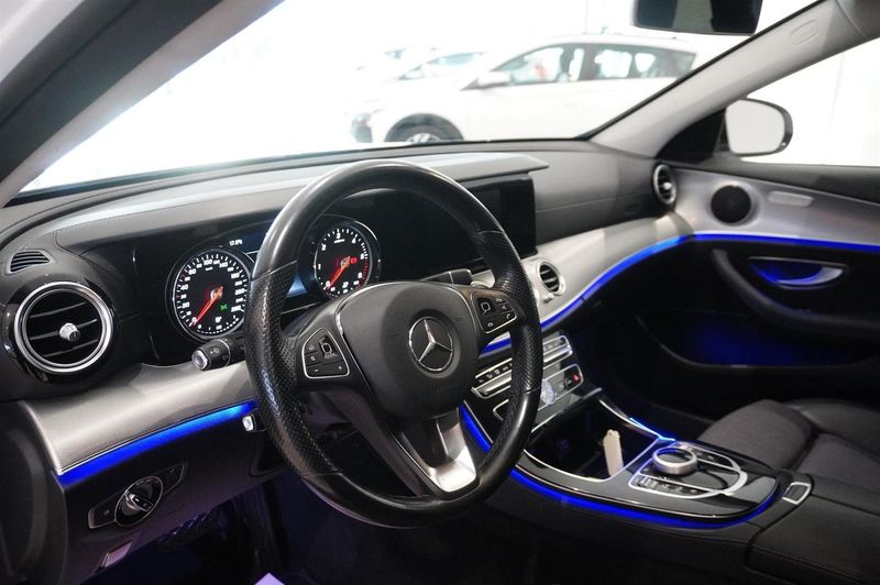 Mercedes E220 bild 2