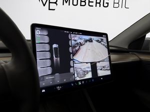 Tesla Model Y bild 18