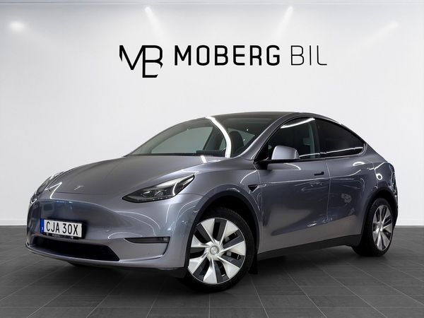 Tesla Model Y Long Range AWD 514hk Pano Läder B-Kamera MOMS - 2023