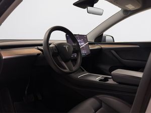 Tesla Model Y bild 9
