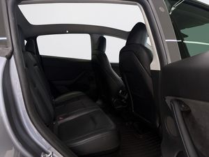 Tesla Model Y bild 10