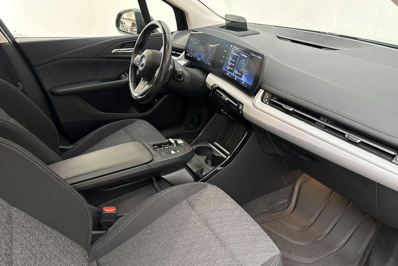 BMW 230 bild 7