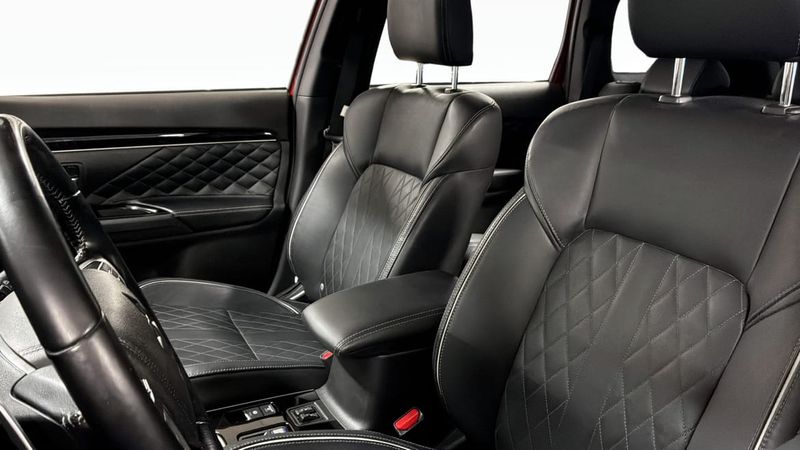 Mitsubishi Outlander bild 8