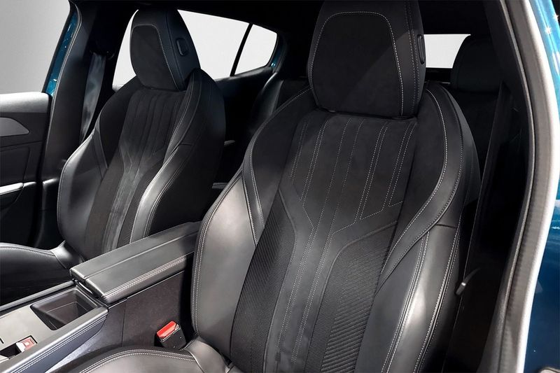 Peugeot 408 bild 10