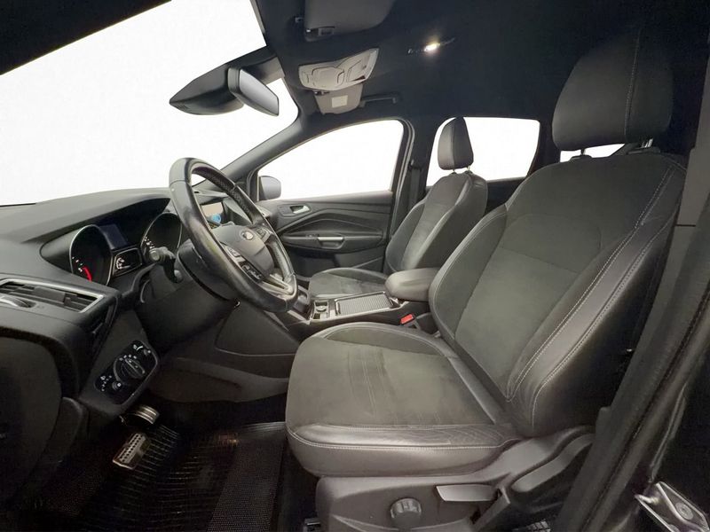Ford Kuga bild 9