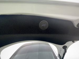 Tesla Model 3 bild 27