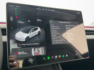 Tesla Model 3 bild 26