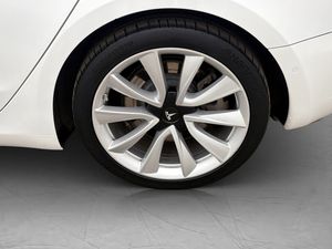 Tesla Model 3 bild 32