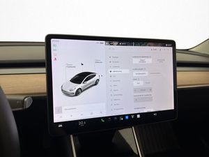 Tesla Model 3 bild 19