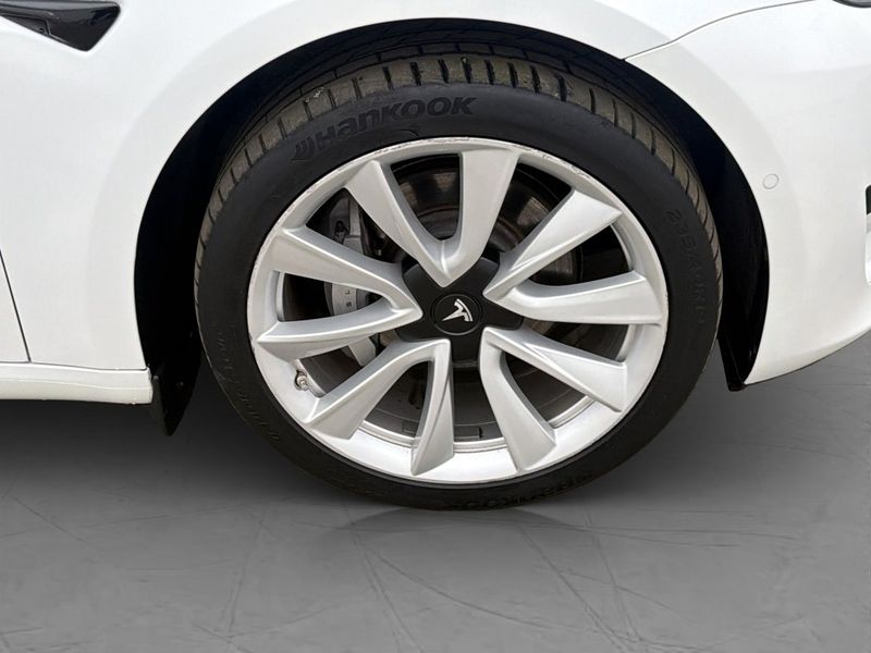 Tesla Model 3 bild 34