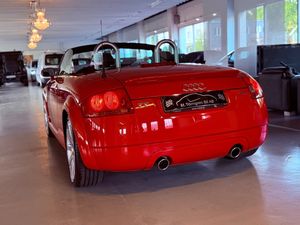 Audi TT bild 18