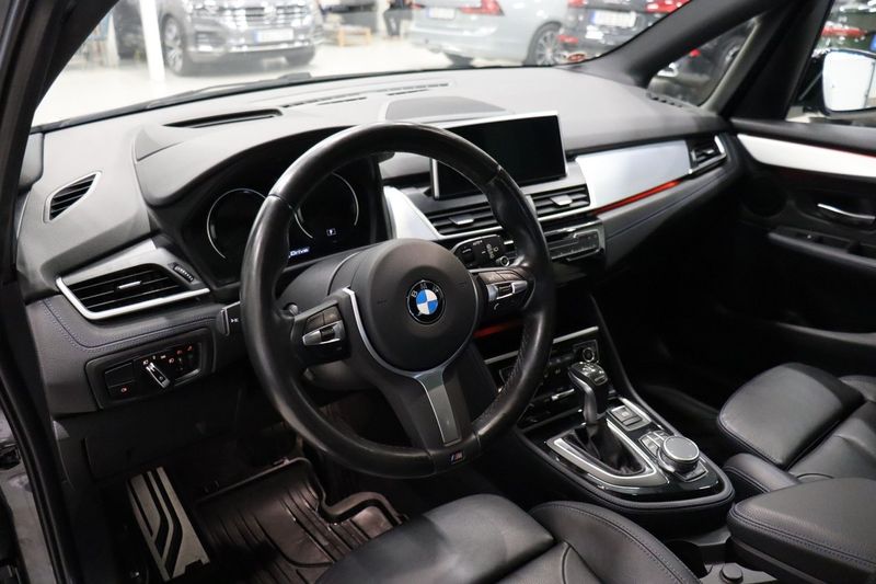 BMW 225 bild 6