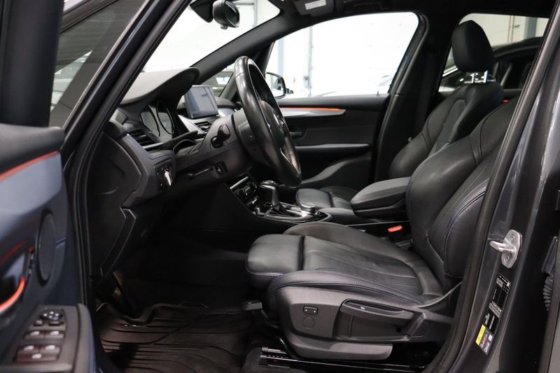 BMW 225 bild 7